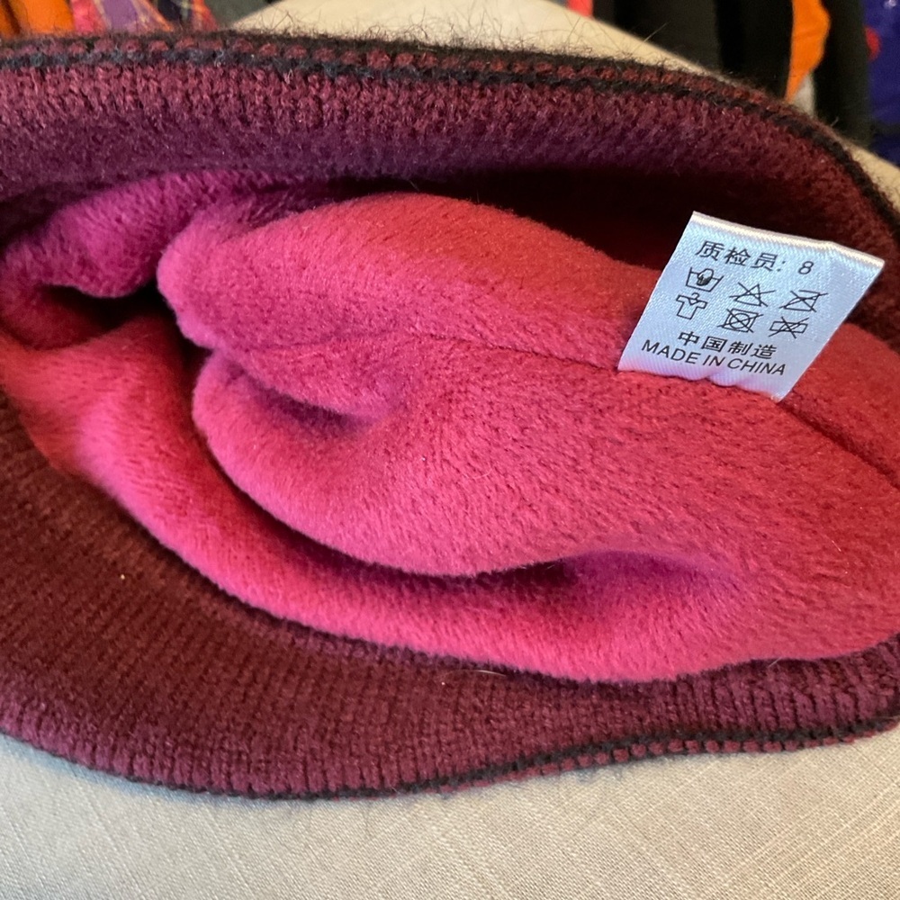 SHEIN Burgundy and Black Checkered Hat - Picture 7 of 7